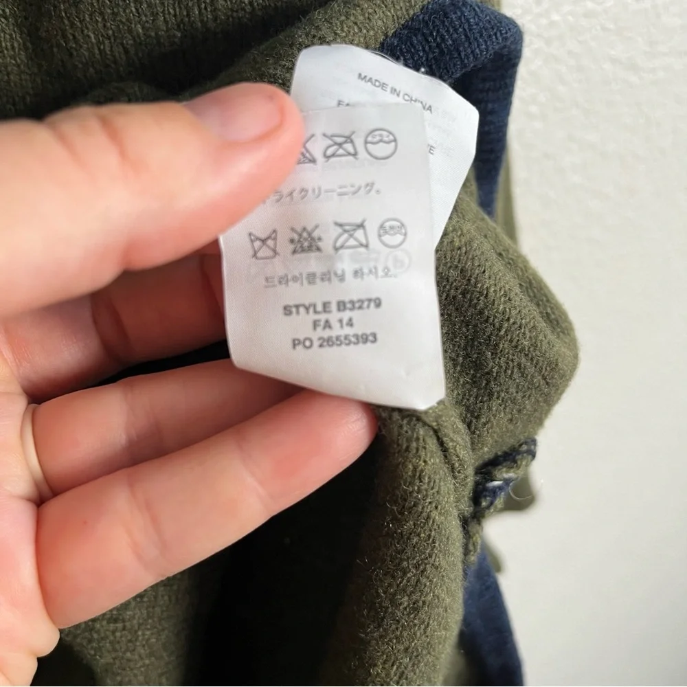 J. Crew 100% Wool Olive Crewneck Sweater‎ with Navy Contrast Trim Women’s Small